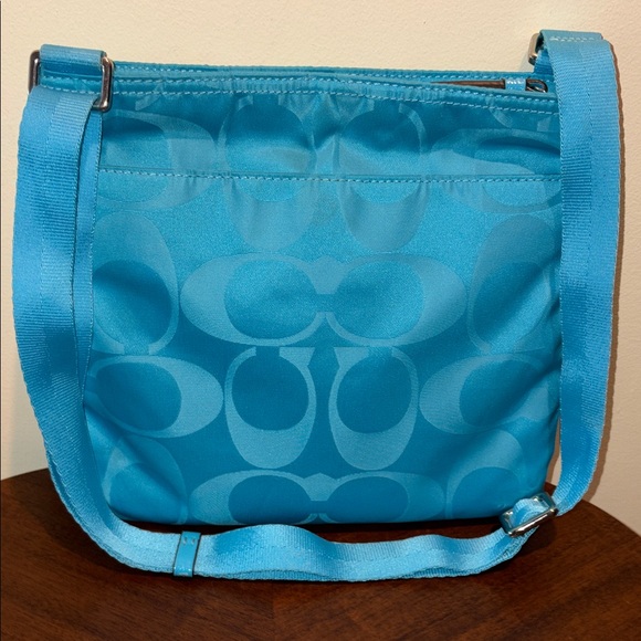 Coach Getaway signature monogram jacquard aqua blue Crossbody/shoulder bag - Picture 6 of 15